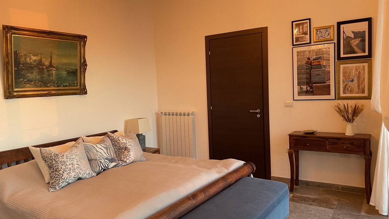 Photo of Bedroom in Pizzo