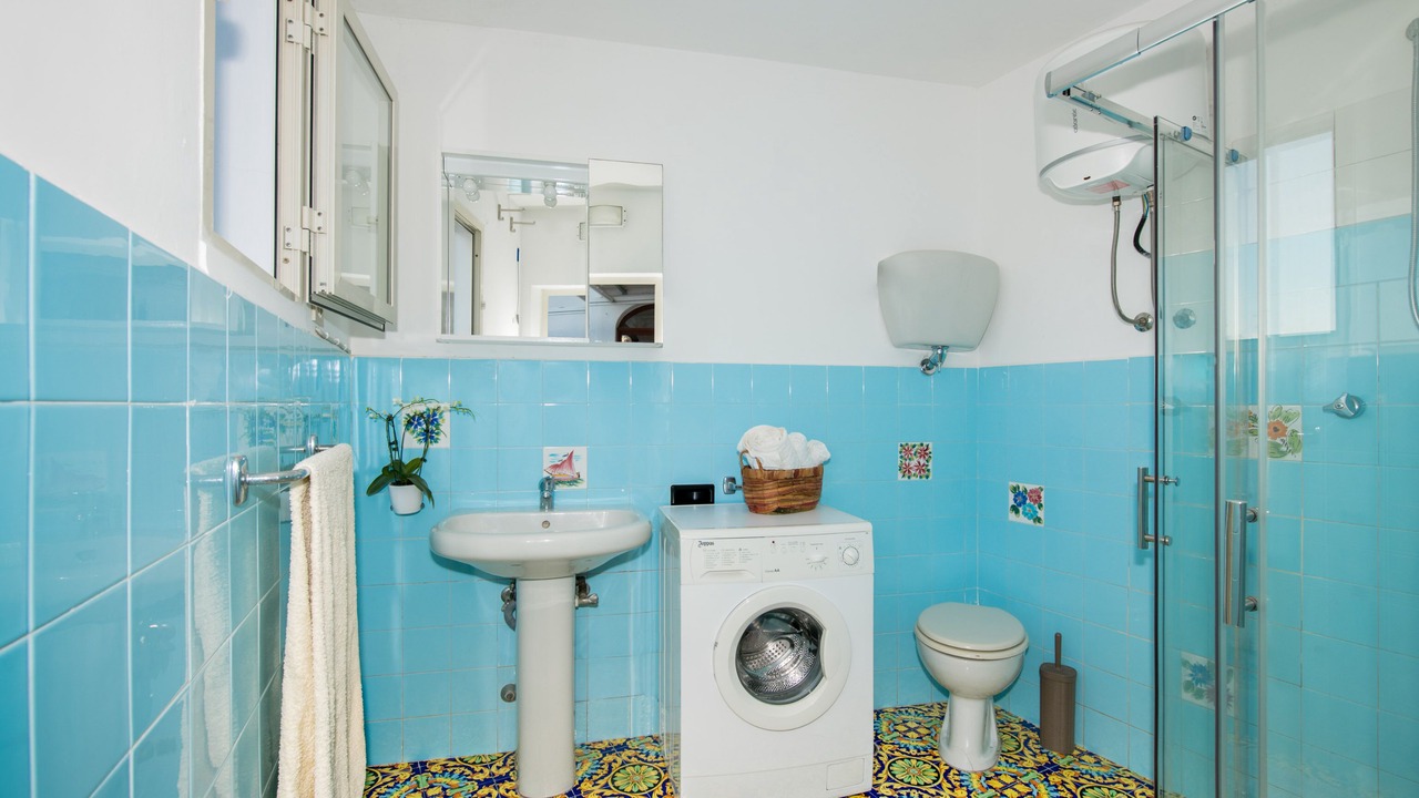Photo of Bathroom in Montepertuso