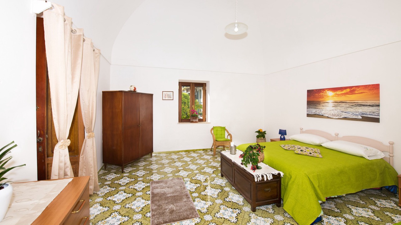 Photo of Bedroom in Montepertuso