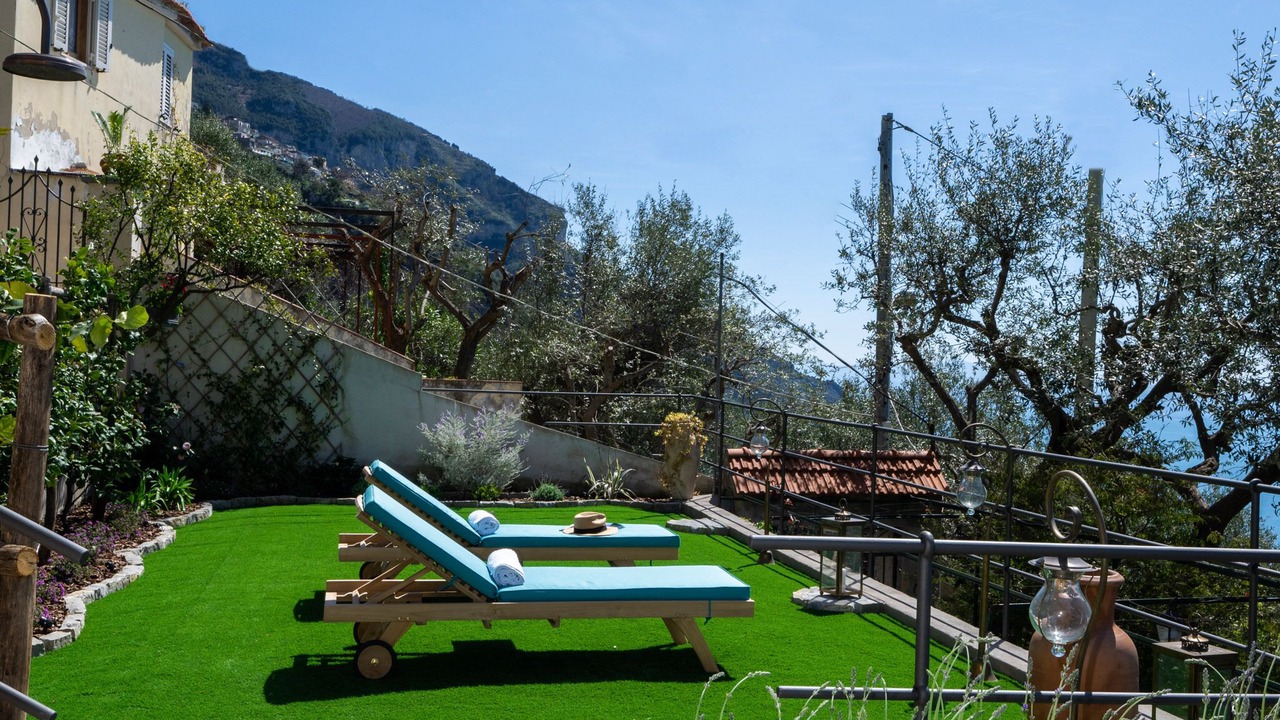 Photo of Patio Balcony in Montepertuso