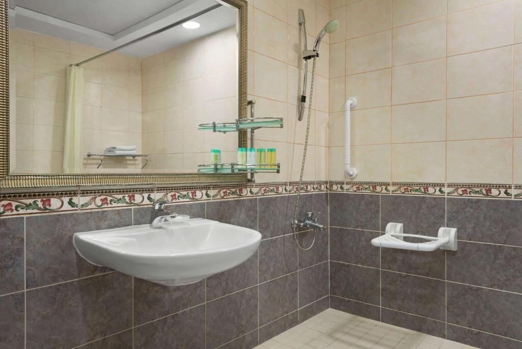 Photo of Bathroom in Al Muraqqabat
