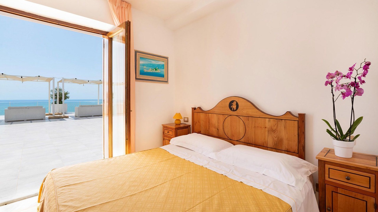 Photo of Bedroom in Sirenuse