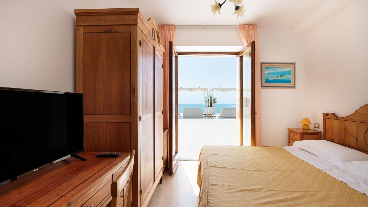 Photo of Bedroom in Sirenuse