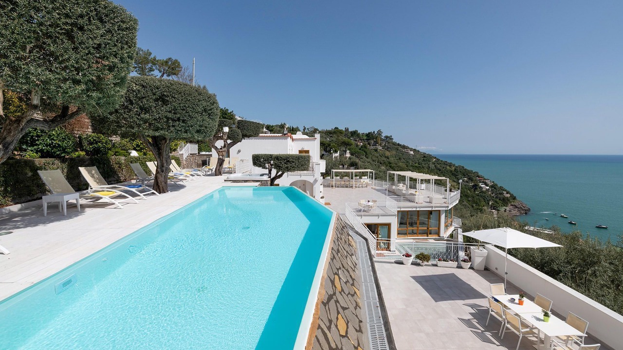 Photo of Outdoor in Sirenuse