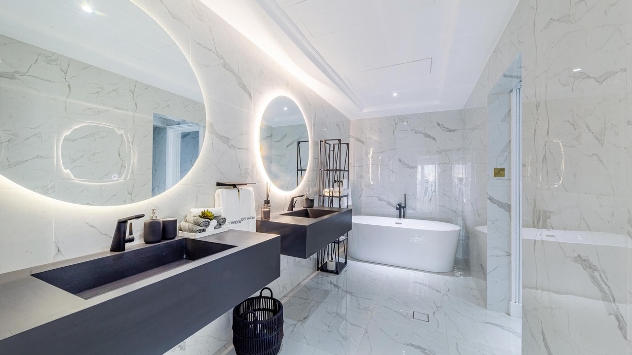 Photo of Bathroom in Palm Jumeirah
