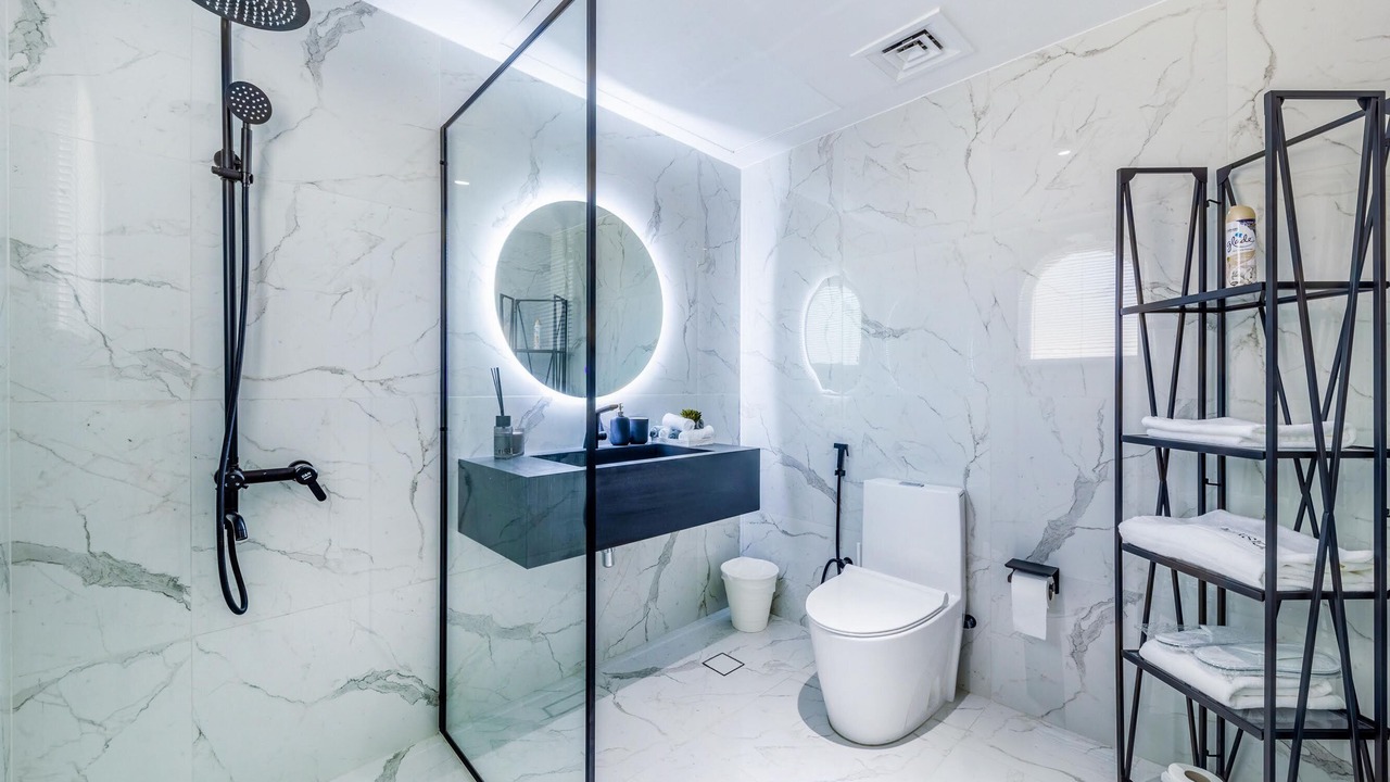 Photo of Bathroom in Palm Jumeirah