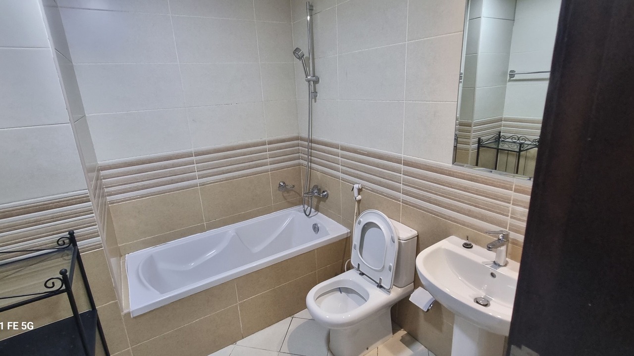 Photo of Bathroom in Sheikh Zayed Road