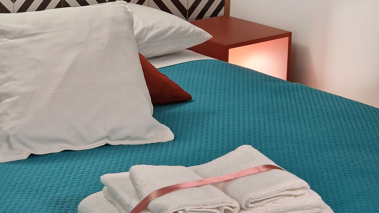 Photo of Bedroom in Meta