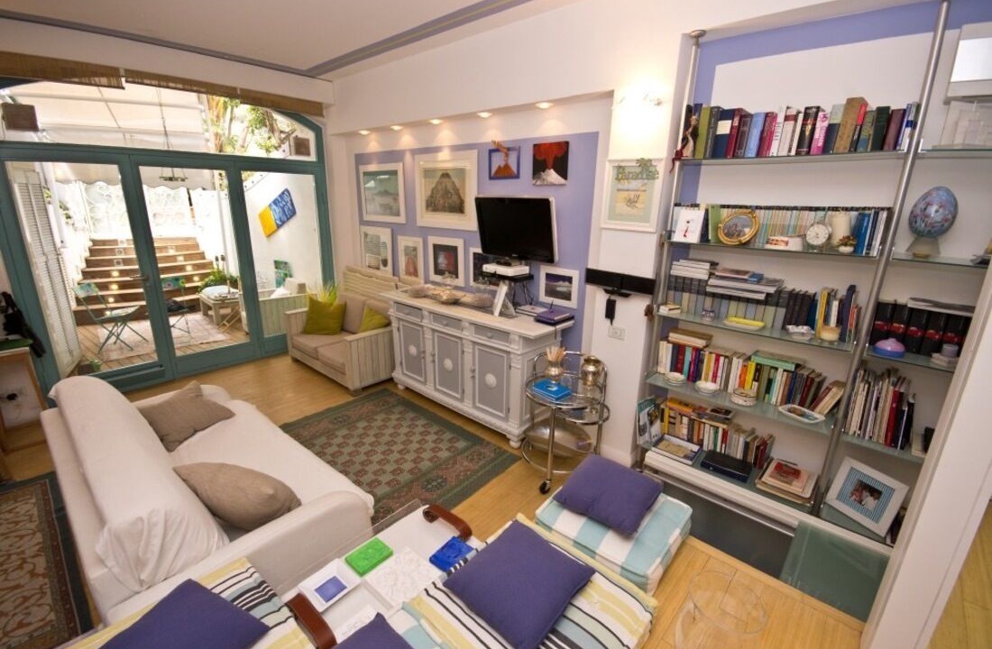 Photo of Livingroom in Capri
