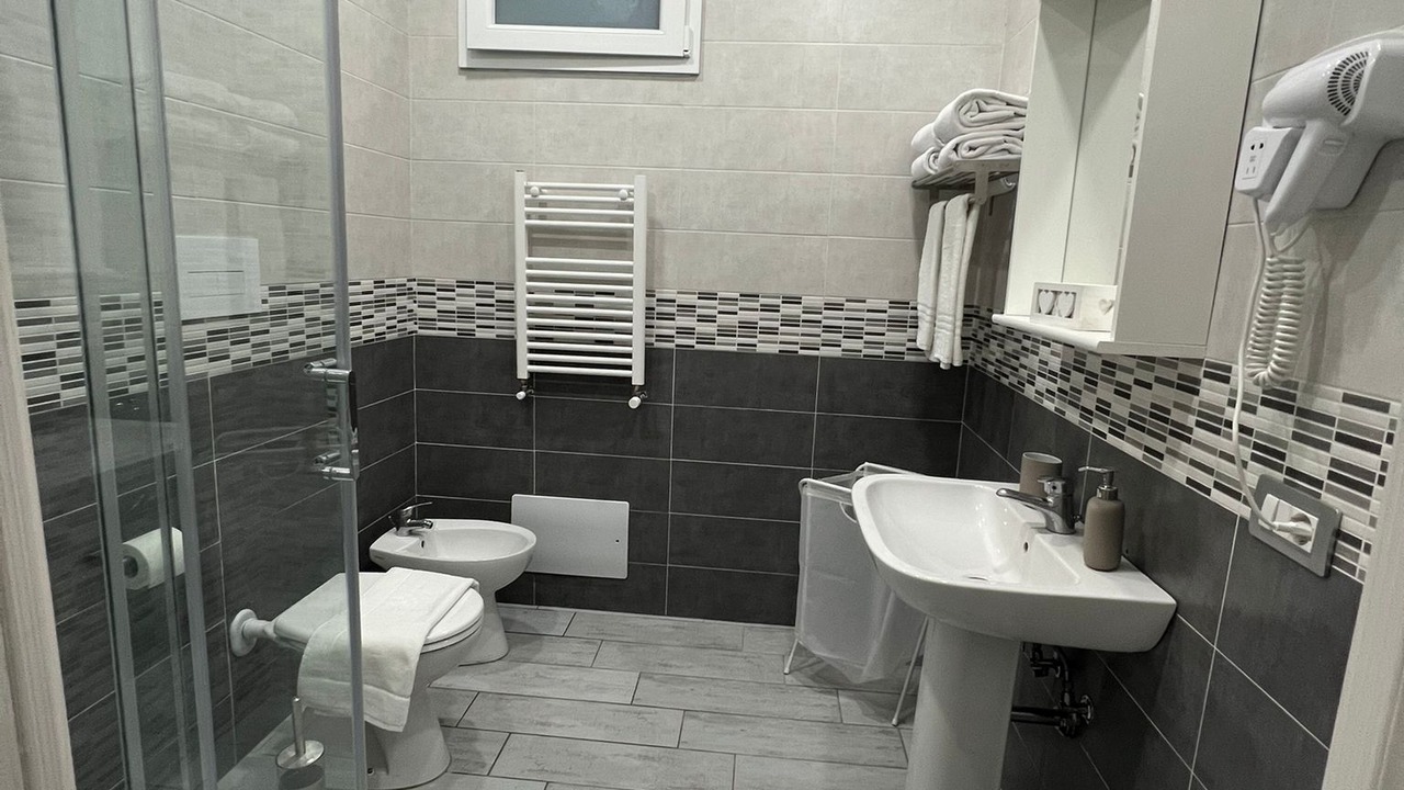 Photo of Bathroom in Naples