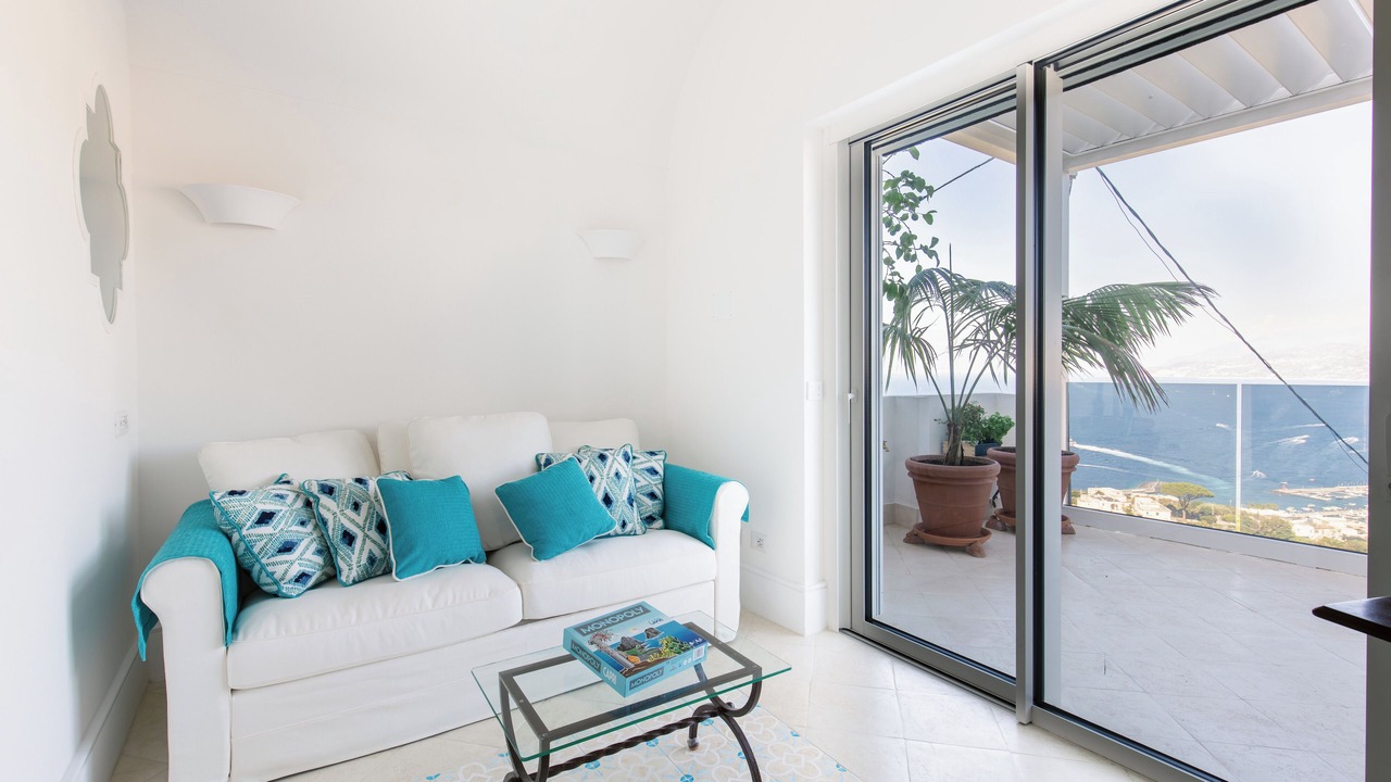 Photo of Livingroom in Capri