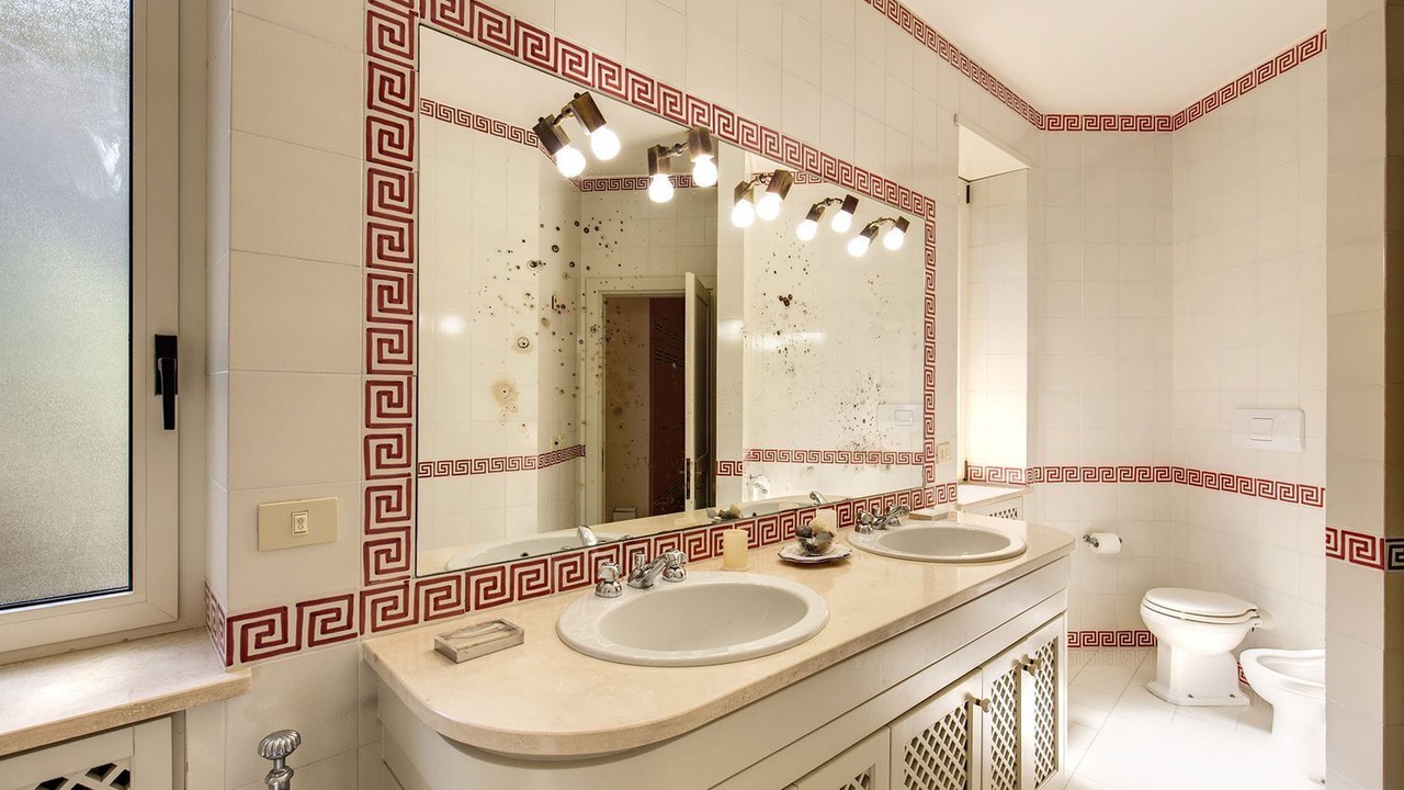 Photo of Bathroom in Ischia Porto