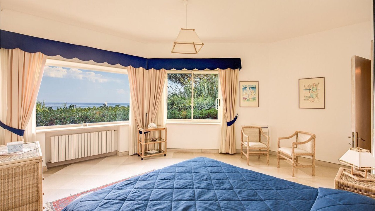 Photo of Bedroom in Ischia Porto