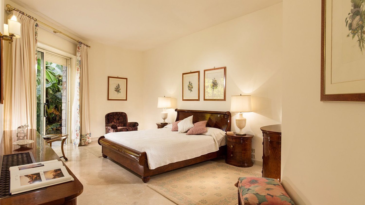 Photo of Bedroom in Ischia Porto