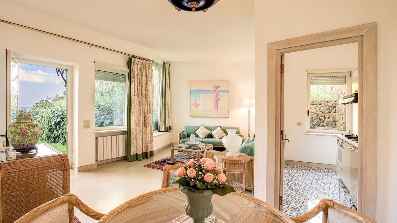 Photo of Livingroom in Ischia Porto