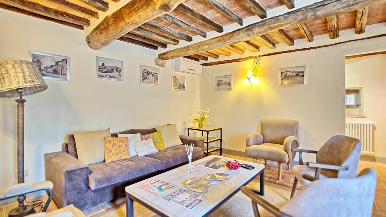 Photo of Livingroom in Camucia