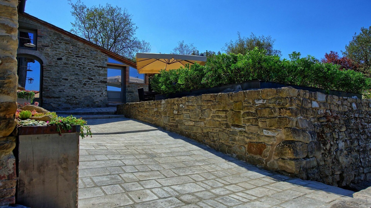Photo of Outdoor in Camucia