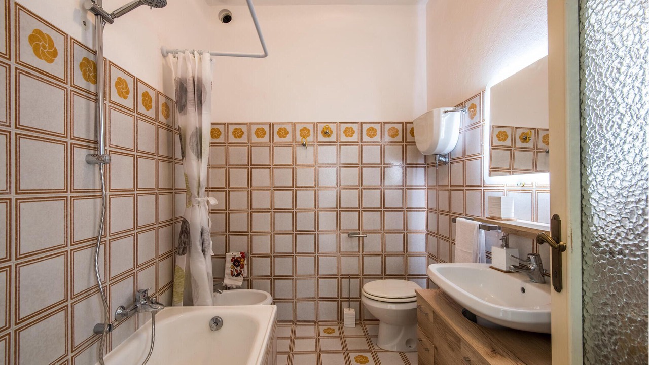 Photo of Bathroom in Montarioso
