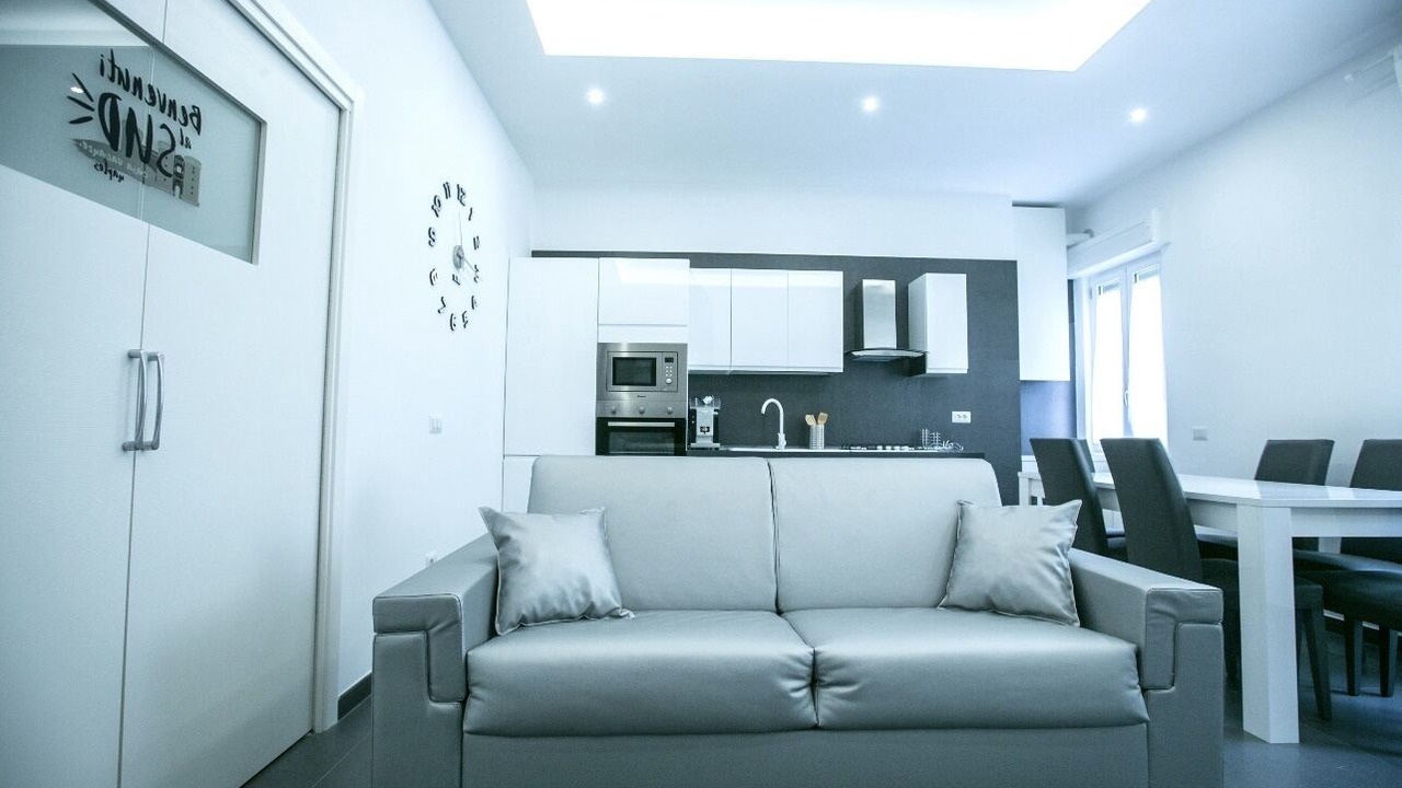 Photo of Livingroom in Naples City Centre