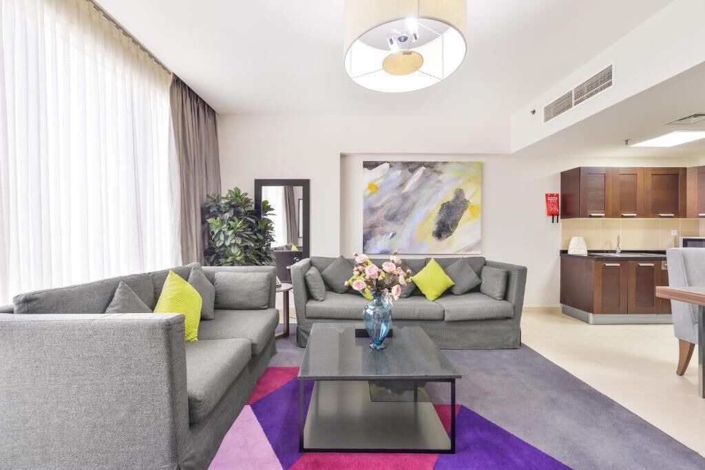 Photo of Livingroom in Trade Center