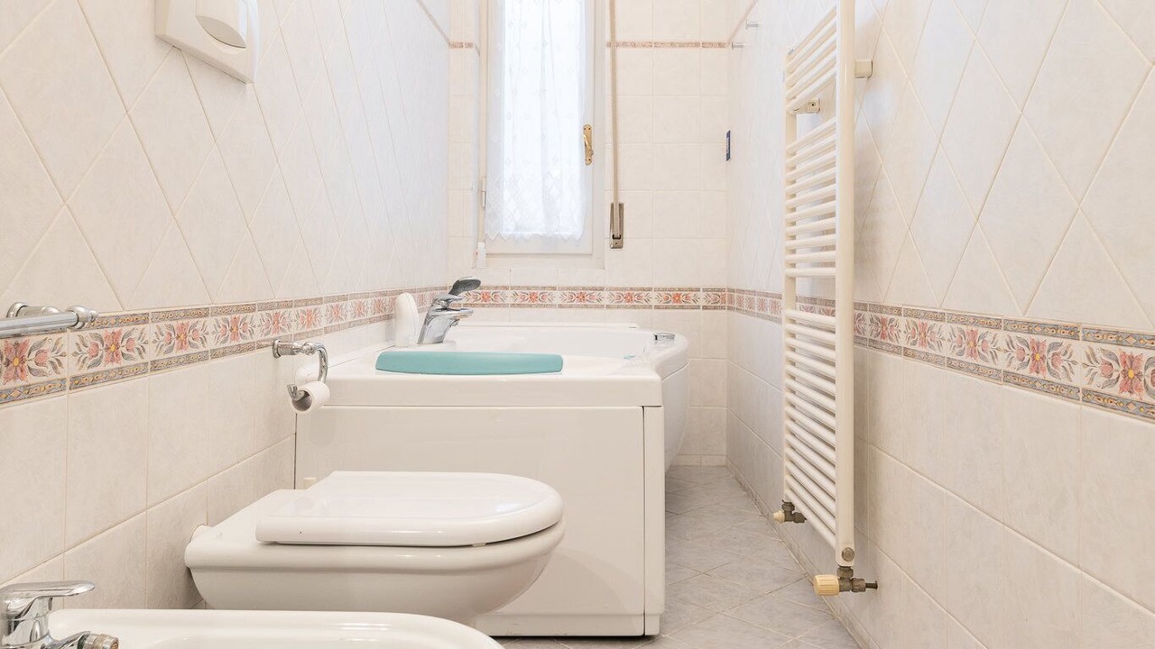Photo of Bathroom in Careggi Rifredi
