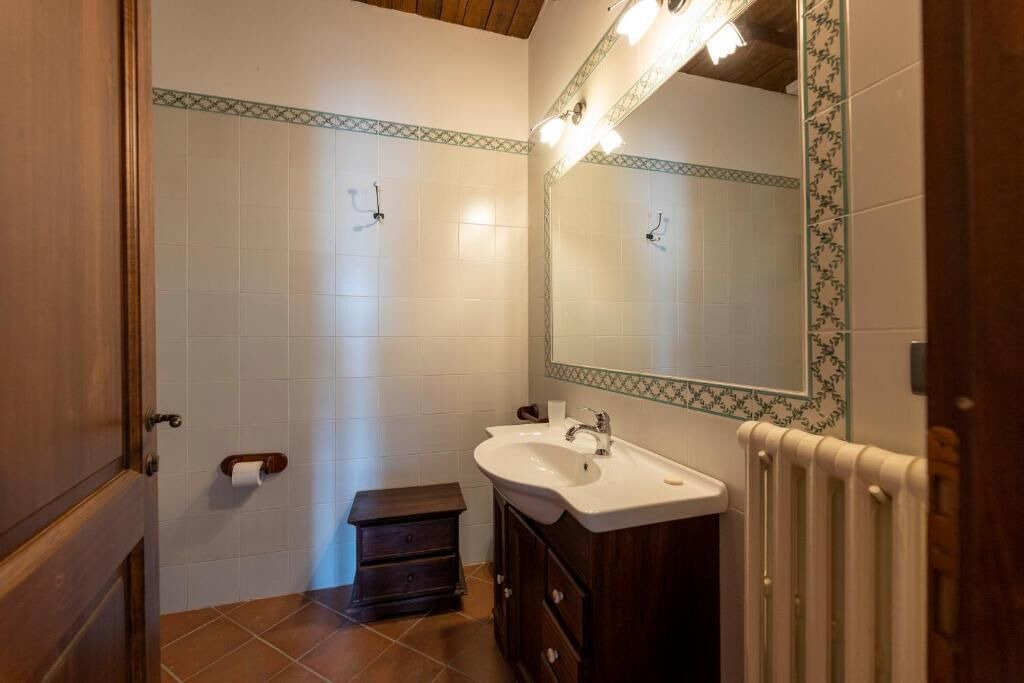 Photo of Bathroom in Cannara