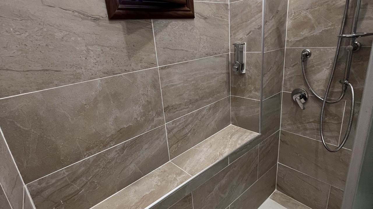 Photo of Bathroom in Naples