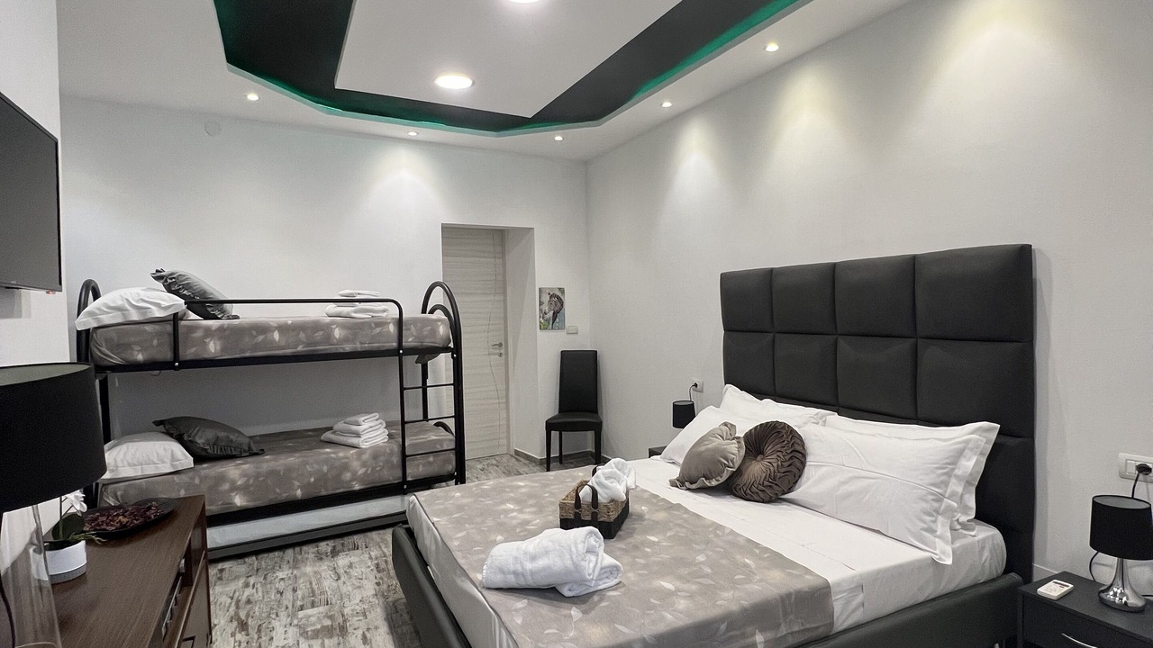 Photo of Bedroom in Naples