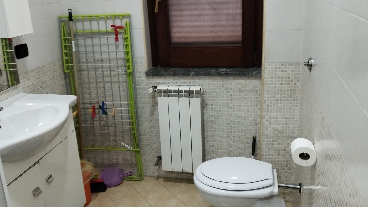 Photo of Bathroom in Cimitile