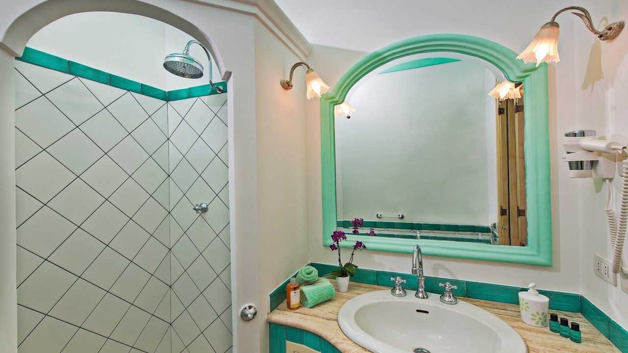 Photo of Bathroom in Laurito