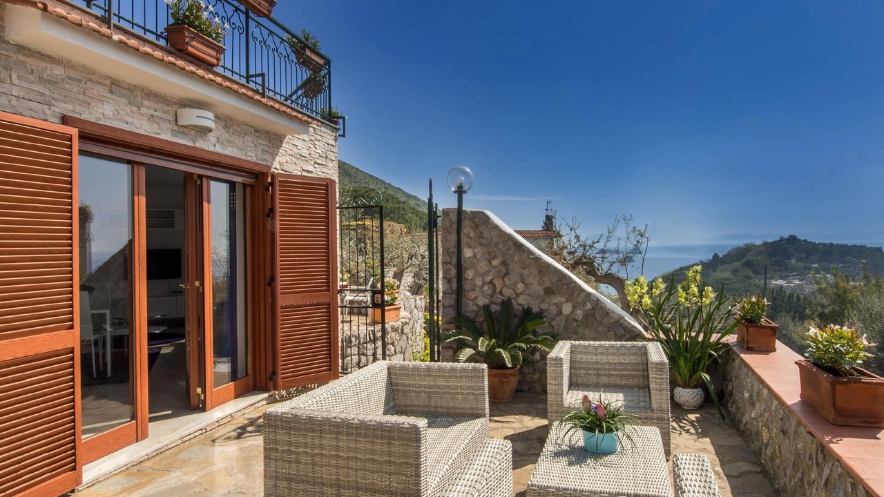 Photo of Patio Balcony in Sirenuse