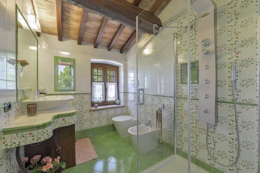 Photo of Bathroom in Grutti