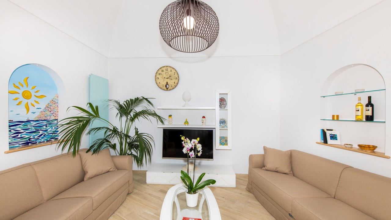 Photo of Livingroom in Montepertuso