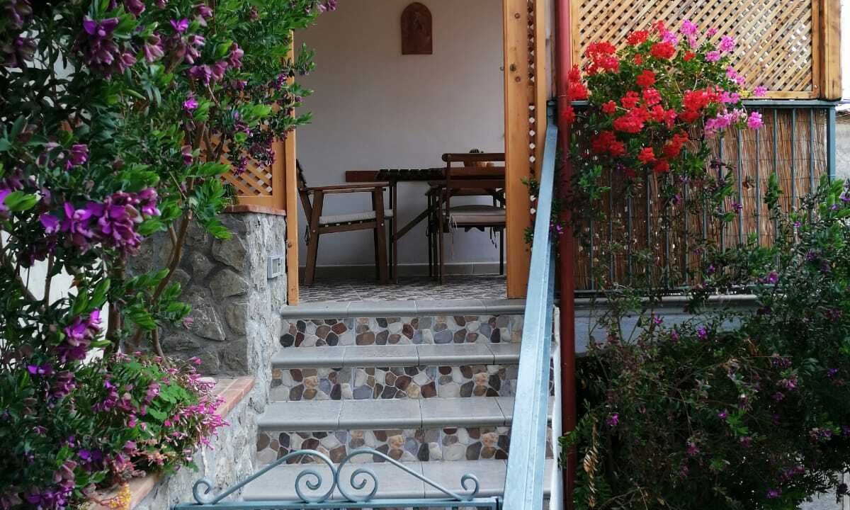 Photo of Outdoor in Montepertuso