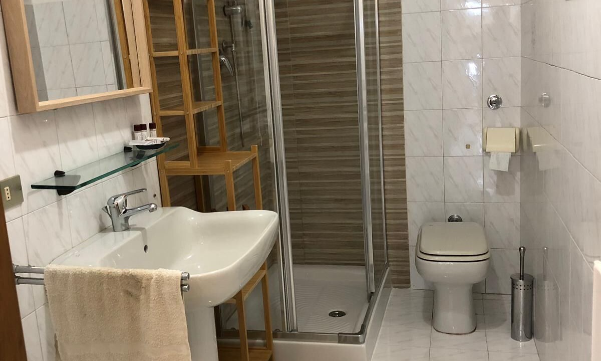 Photo of Bathroom in Popoli