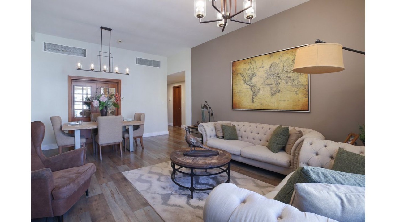Photo of Livingroom in Motor City