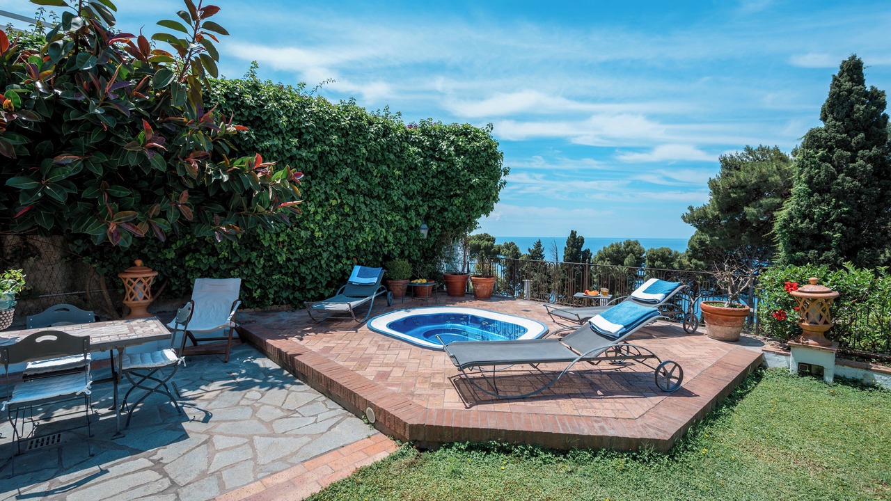 Photo of Patio Balcony in Capri