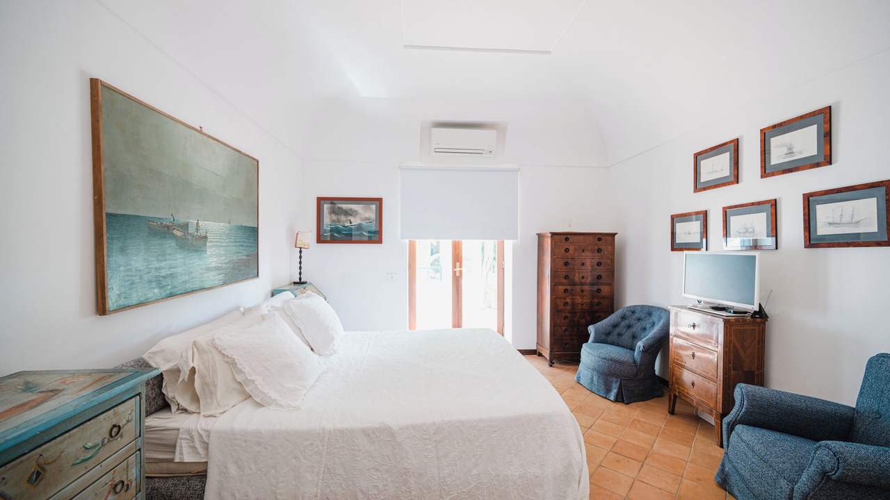 Photo of Bedroom in Capri