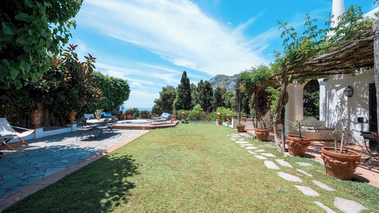 Photo of Patio Balcony in Capri