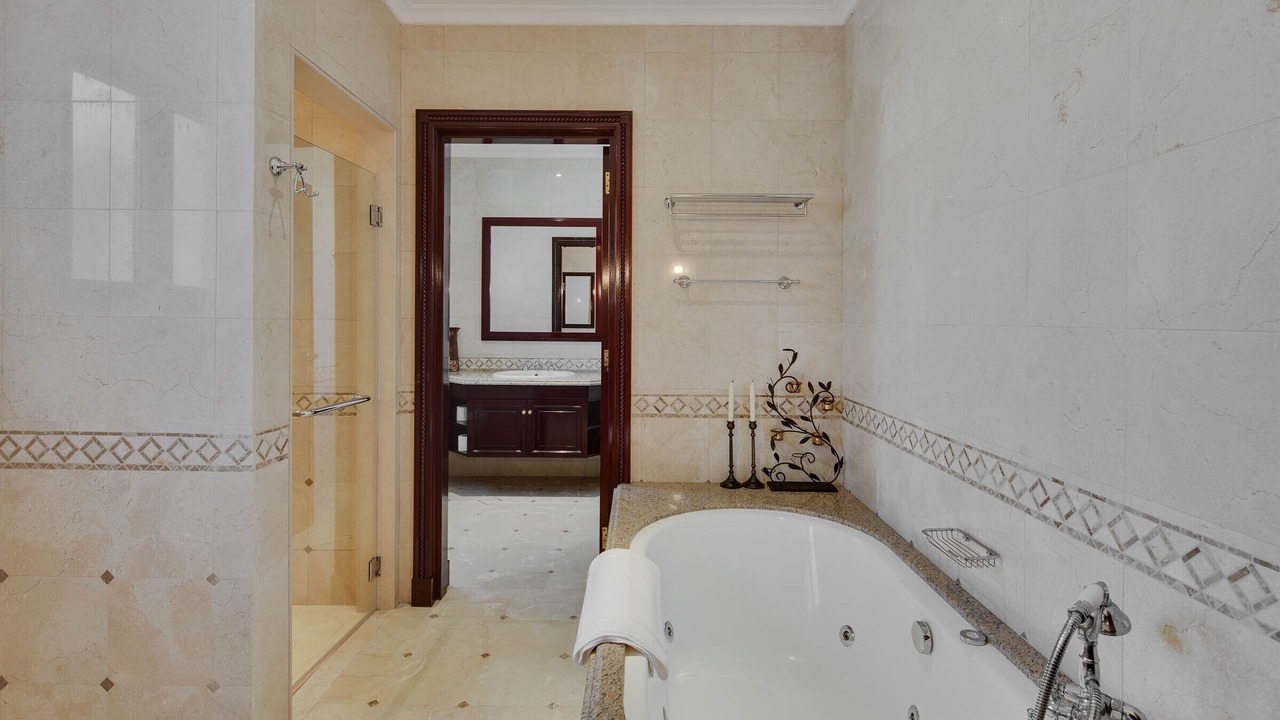 Photo of Bathroom in Palm Jumeirah