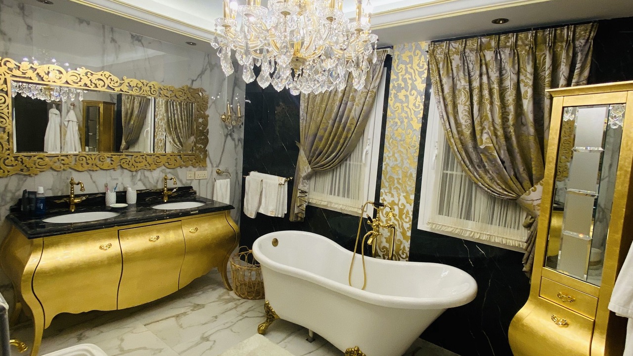 Photo of Bathroom in Emirates Hills