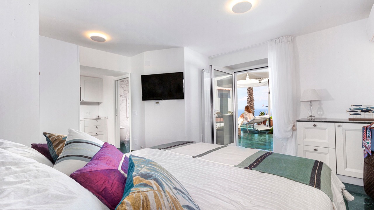 Photo of Bedroom in Capri