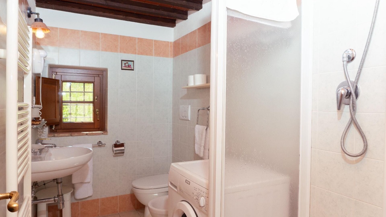 Photo of Bathroom in Rapale