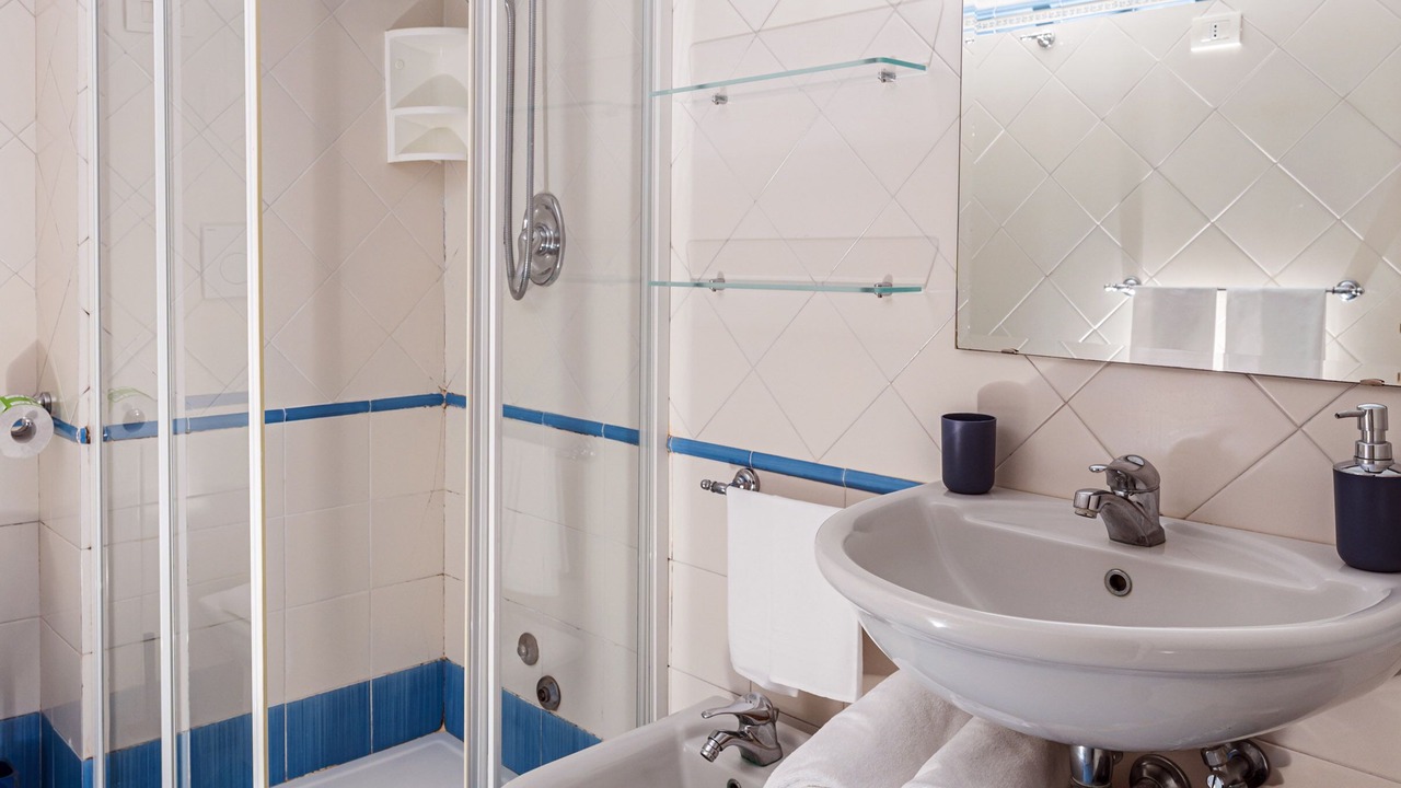Photo of Bathroom in Capri