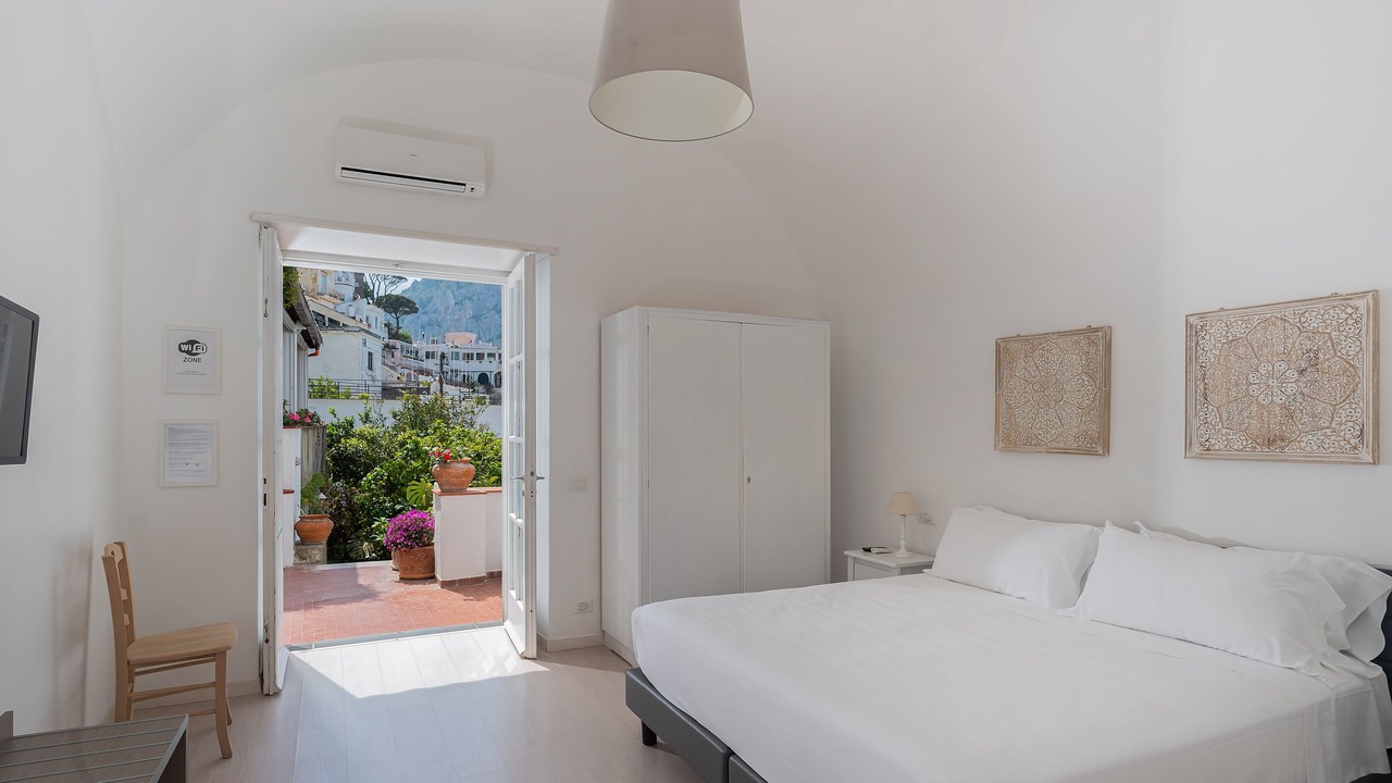 Photo of Bedroom in Capri
