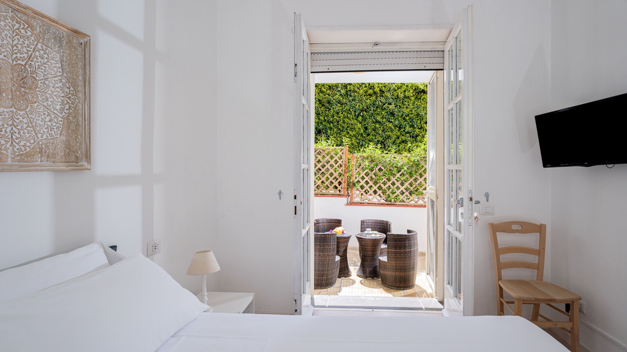 Photo of Bedroom in Capri