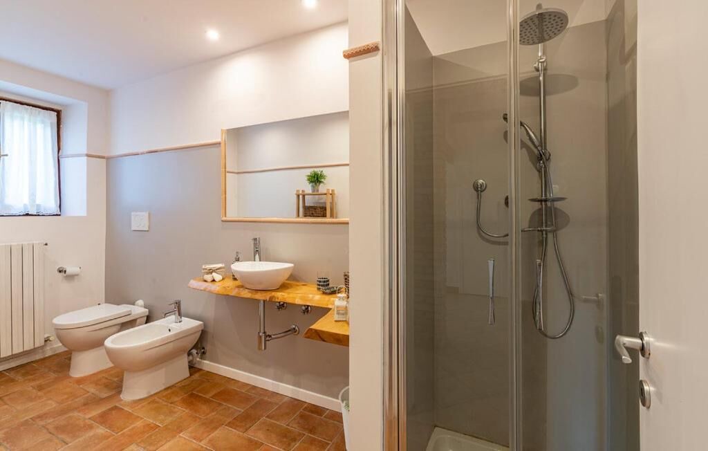 Photo of Bathroom in Montelupone