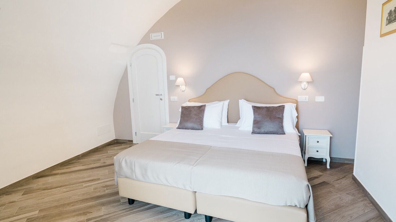 Photo of Bedroom in Scala