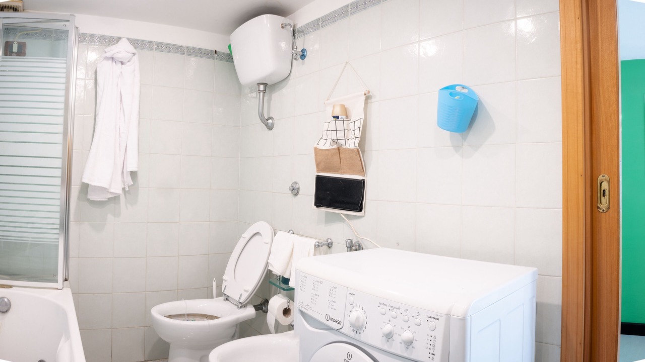 Photo of Bathroom in Fuorigrotta