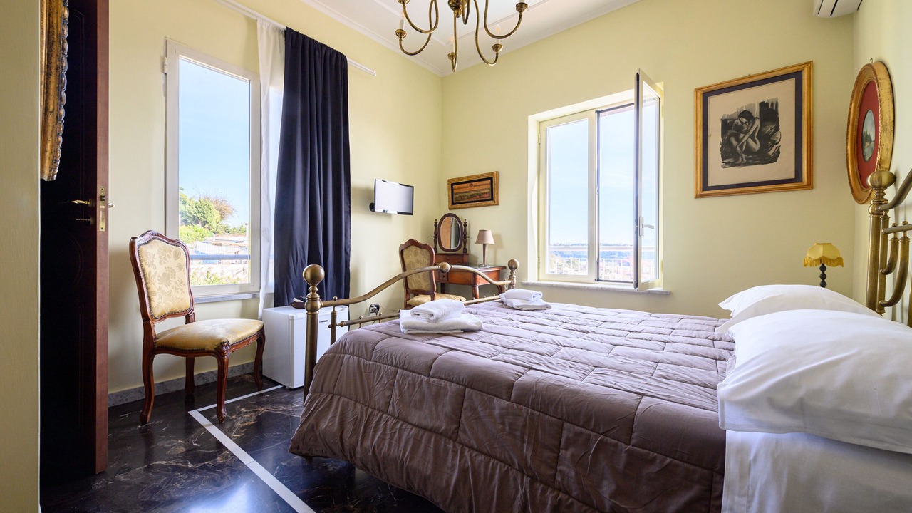 Photo of Bedroom in Pozzuoli